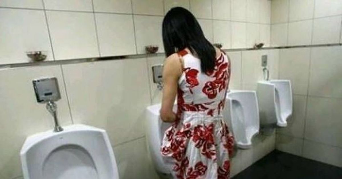 Женский туалет скрытой камерой
