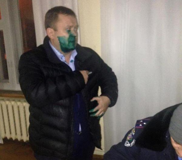 Облили или накрасили Навального? Украина, Россия, политика, фотография, зеленка, навальный, облили зеленкой
