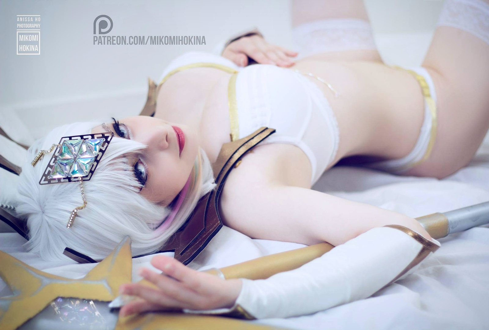 Сестра Косплеерша Мастурбирует Вибратором Корова