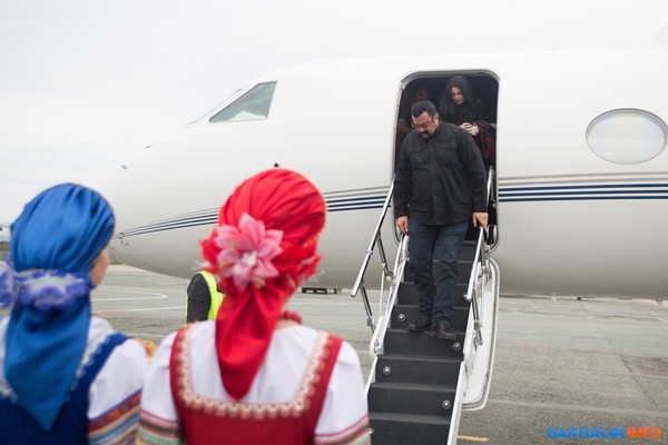 Steven Seagal in Yuzhno-Sakhalinsk - Steven Seagal, Sakhalin, news, Loaf, Meeting, The end of the world, Longpost