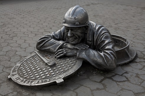 Why are manholes round? - Educational program, Luke, Stepanych, Omsk