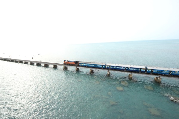 Железная Дорога Ченнаи - Рамесварам, Индия Железная дорога, Поезд, Мост, Океан, Индия, Видео, Длиннопост