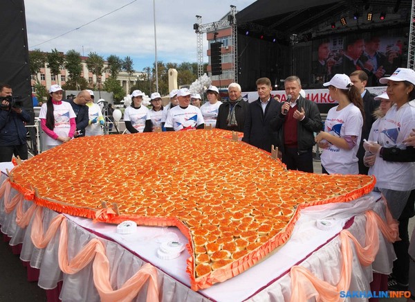 These are the pies - Sakhalin, The festival, A fish, Caviar, A sandwich, Sahkom, Longpost