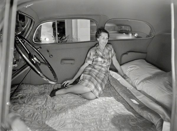 Woman in a Pontiac, 1936 - Auto, Car, Pontiac, 1936, Bed, Interior