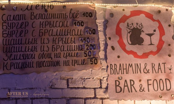 cage the elephant биография. 1474631404130034321. cage the elephant биография фото. cage the elephant биография-1474631404130034321. картинка cage the elephant биография. картинка 1474631404130034321. Хотя эта команда родом из Кентукки (а точнее из местечка Боулинг Грин) свой первый успех она познала не в Америке, а в Англии. Проект стартовал в 2006-м году, причем основали его ребята, до сего момента не имевшие отношения к профессиональной музыке. Водопроводчик, бармен, торговец скобяными изделиями, телемаркетолог, продавец из зоомагазина и просто ученик – вот каковы были их роды занятий, до того как Мэтт Шульц, Брэд Шульц, Дэниел Тиченор, Джаред Чампион и Линкольн Пэриш объединились под маркой "Cage The Elephant". Впрочем, парни уже успели какое-то время поиграть в школьных группах, поэтому хоть и небольшой, но опыт в этом деле у них имелся. Выступив на фестивале "South By Southwest", новоиспеченная рок-единица удостоилась контракта от "Relentless Records" и вскоре дебютировала с синглом "Free Love". cage the elephant биография. 1474631404130034321. cage the elephant биография фото. cage the elephant биография-1474631404130034321. картинка cage the elephant биография. картинка 1474631404130034321. Хотя эта команда родом из Кентукки (а точнее из местечка Боулинг Грин) свой первый успех она познала не в Америке, а в Англии. Проект стартовал в 2006-м году, причем основали его ребята, до сего момента не имевшие отношения к профессиональной музыке. Водопроводчик, бармен, торговец скобяными изделиями, телемаркетолог, продавец из зоомагазина и просто ученик – вот каковы были их роды занятий, до того как Мэтт Шульц, Брэд Шульц, Дэниел Тиченор, Джаред Чампион и Линкольн Пэриш объединились под маркой "Cage The Elephant". Впрочем, парни уже успели какое-то время поиграть в школьных группах, поэтому хоть и небольшой, но опыт в этом деле у них имелся. Выступив на фестивале "South By Southwest", новоиспеченная рок-единица удостоилась контракта от "Relentless Records" и вскоре дебютировала с синглом "Free Love".