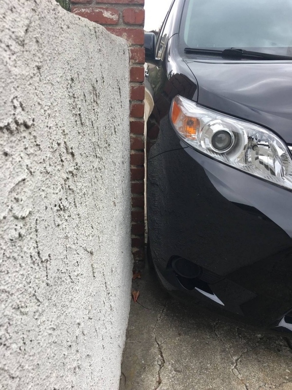 Looks like the right door won't close. - Parking Wizard, Auto, Specialists