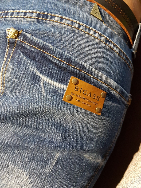 Even my jeans frankly say that it's time to lose weight ((( - My, Slimming, Big ass, Booty