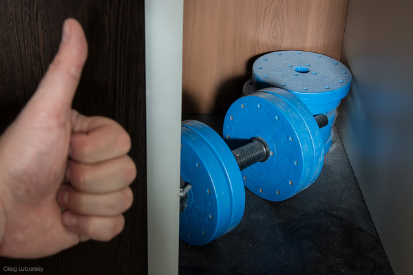 Абонемент в клуб "Пыльные гантели".