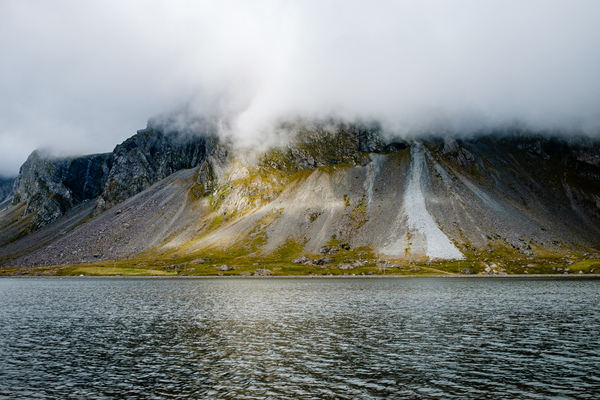 Cloud crawling towards the water - My, Iceland, Photo, Photographer