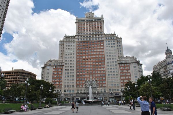 Abandoned building for 300 million euros - My, Architecture, Abandoned, Madrid, Spain, Money, A crisis