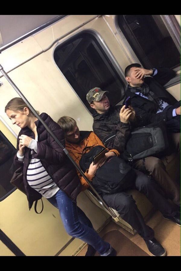 Прошли с женой этап беременности. Ребята не будьте такими свиньями как на фото. Это ппц, в 90% случаях. Взято с форума беременных.