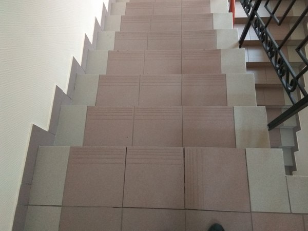 Perfectionist hell or You had one job - My, Stairs, Fail, Tile