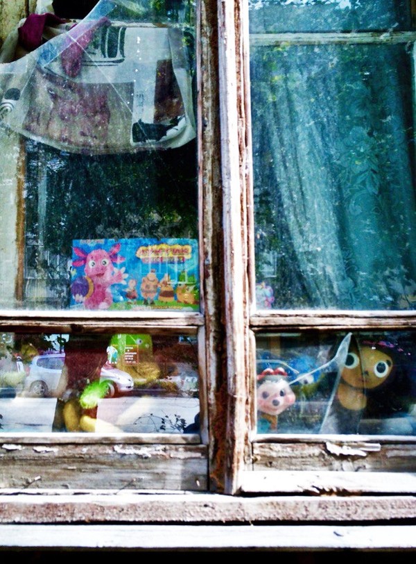 Sad window. - My, Sadness, Sadness, Yearning, Despondency, Hopelessness, Childhood, Toys, Window