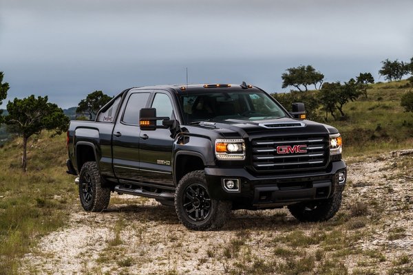 The new version of the heavy pickup GMC Sierra HD was equipped with a 6.6-liter diesel engine developing more than 1200 Nm - Auto, Dromru, Gmc, Pickup, Diesel, , Longpost