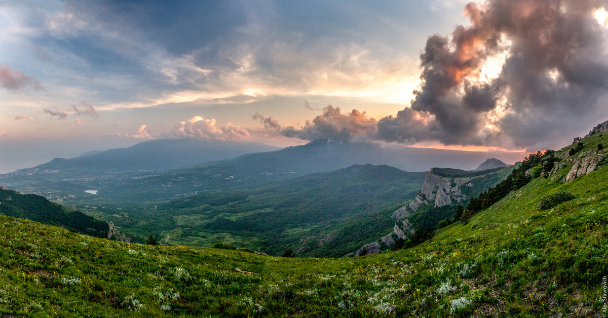 Крымских гор. Горы Крыма. Горы Крымского полуострова. Крымск горы. Горная местность в Крыму.