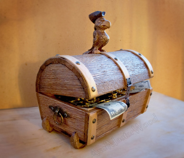 pirate chest - My, , A parrot, Wood carving, Casket, Box