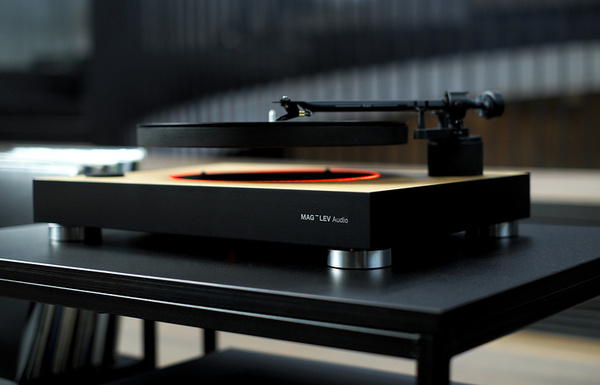 В Словении изобрели первый в мире аудиоплеер с парящей пластинкой