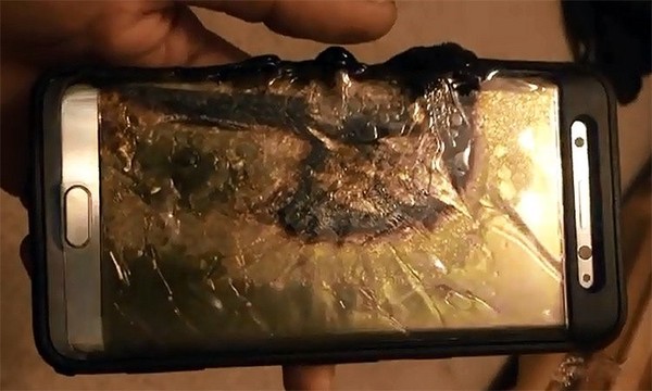 Кто стоит за истерикой с «массовыми» взрывами смартфонов Samsung? - Samsung Galaxy Note 7, Apple, Возгорание, Geektimes, Аккумулятор, Видео, Длиннопост