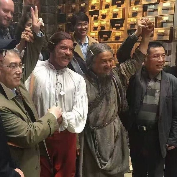 Arnold Schwarzenegger and Jackie Chan on the set of the second part of Wiya called Journey to China: The Secret of the Iron Mask - Viy, , Movies, The photo, Arnold Schwarzenegger, Jackie Chan, Photos from filming