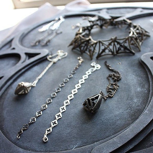 Značajke gotičkog srebrnog nakita