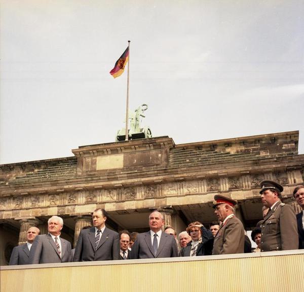 Что случилось 1986 году. Смотреть фото Что случилось 1986 году. Смотреть картинку Что случилось 1986 году. Картинка про Что случилось 1986 году. Фото Что случилось 1986 году