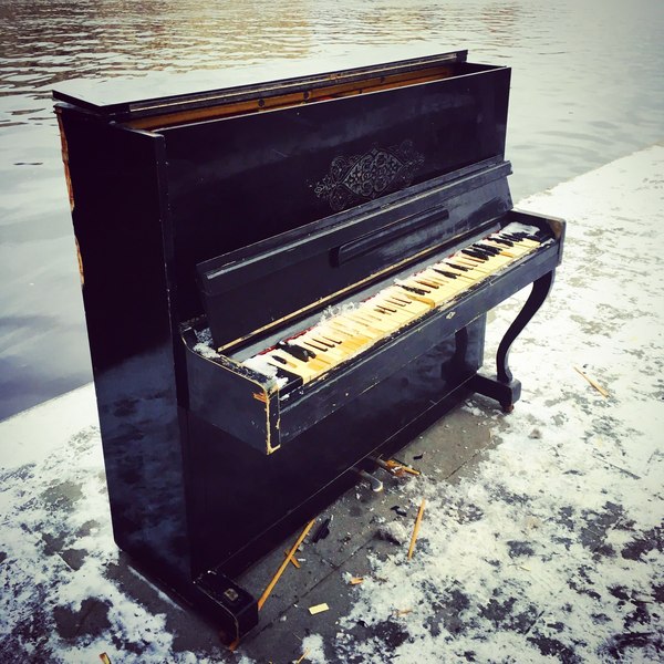 Sorry piano. - My, The photo, Photo, Photographer, Piano, Piano, The park, Gorky Park, Embankment