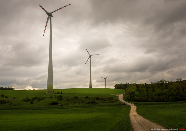 Before the rain - My, Photo, Landscape, Windmill, Road, Grass, Austria, Sky, Technics, Wind generator