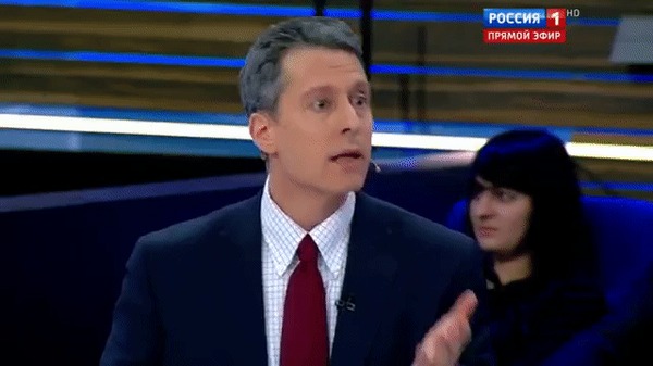 Сам себя представил
