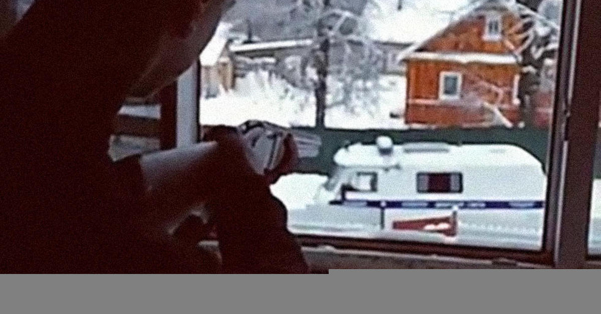 Новости застрелились. Псковские школьники стрельба. Подростки застрелились Псков. Псков подростки стрельба.