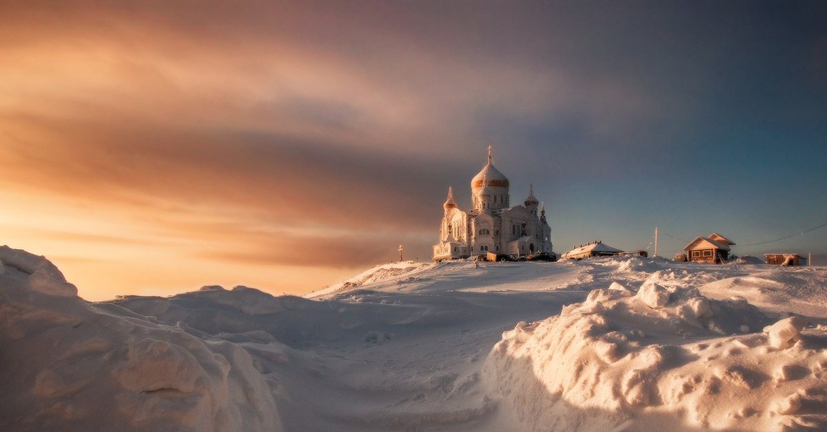 Белая гора зима. Белая гора Пермский край монастырь зимой. Зима Белогорский монастырь Пермь. Белогорский монастырь Пермский край зимой. Белогорье Пермский край монастырь зимой.