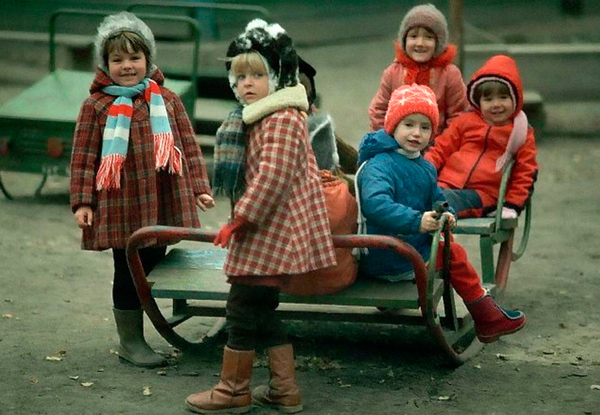 какая была маленькая в детстве. Смотреть фото какая была маленькая в детстве. Смотреть картинку какая была маленькая в детстве. Картинка про какая была маленькая в детстве. Фото какая была маленькая в детстве