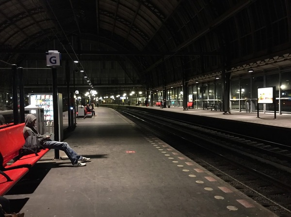 Station, Amsterdam, 5 am - My, Vocals, Morning