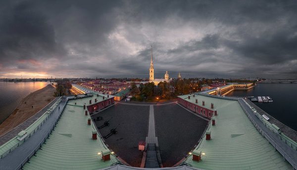 View of the Peter and Paul Cathedral from an unusual angle... - Saint Petersburg, Peter-Pavel's Fortress, Peter and Paul Cathedral, Hare Island, Roof, Sky, The clouds, Photo