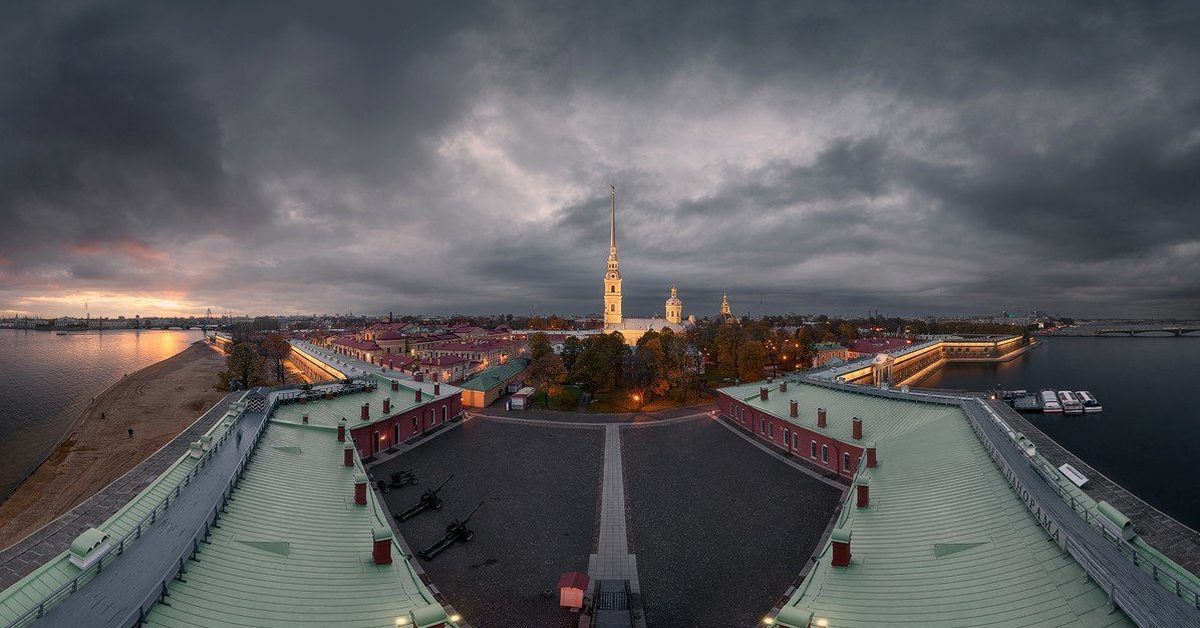 Крыши Санкт Петербурга с Петропавловской