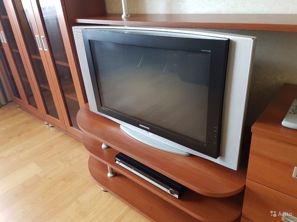      Samsung WS-32Z30HEQ.