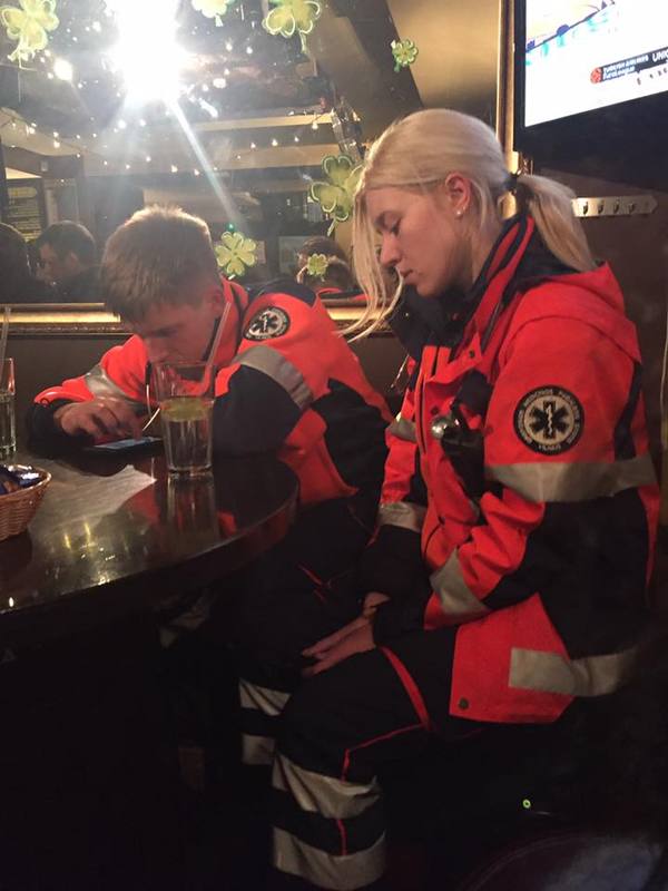 Найди на фото "долбаклюва"