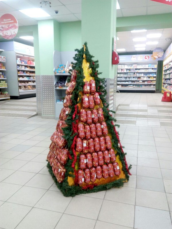 Pyaterochka helps out - Pyaterochka, My, Christmas trees, New Year, Sausage