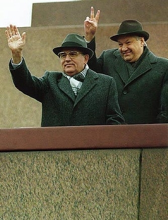 Photo - Story, Politics, Photo, Mikhail Gorbachev, Boris Yeltsin, Restructuring, Mausoleum, Not photoshop