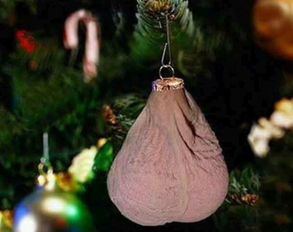 When you didn't buy your wife a Christmas present - NSFW, Testicles, Found a home, New Year, Christmas trees