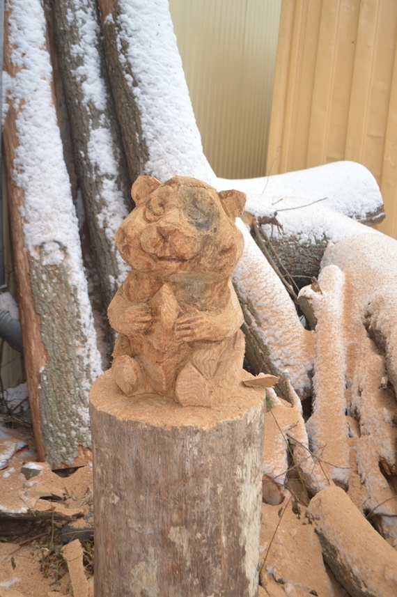 Woke up the beast - My, Chainsaw sculpture, Alexander Ivchenko, Chainsaw, Hamster, Woke up the beast, Video, Longpost