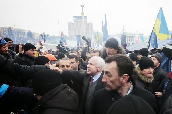 «Ястребы» из США везут Порошенко плохие новости