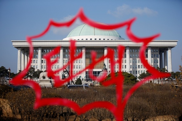 South Korean parliament votes to impeach President Park Geun-hye - news, Politics, , South Korea