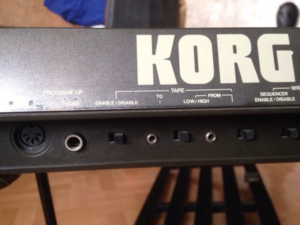 Korg Poly 800 1983 года Korg, Poly800, Synthesizer, Синтезатор, Ретро, Retrowave, 80-е, Длиннопост