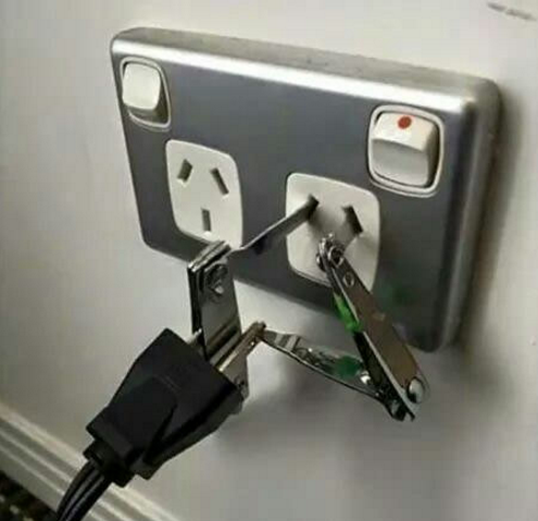 Electrical engineer lvl 80 - Inventions, Do not do like this, Electrician
