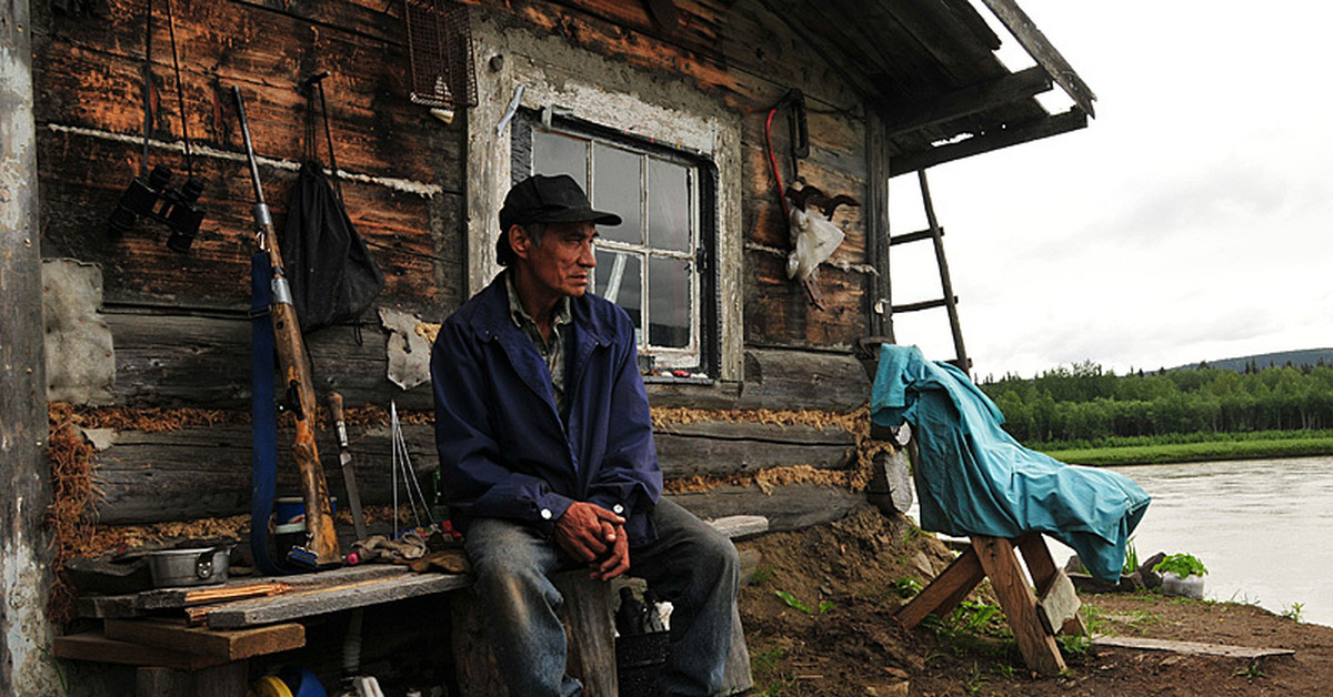 Жизнь в таежной глубинке. Отшельники в заброшенных деревнях. Люди живущие в тайге. Современные отшельники. Отшельники Аляски.