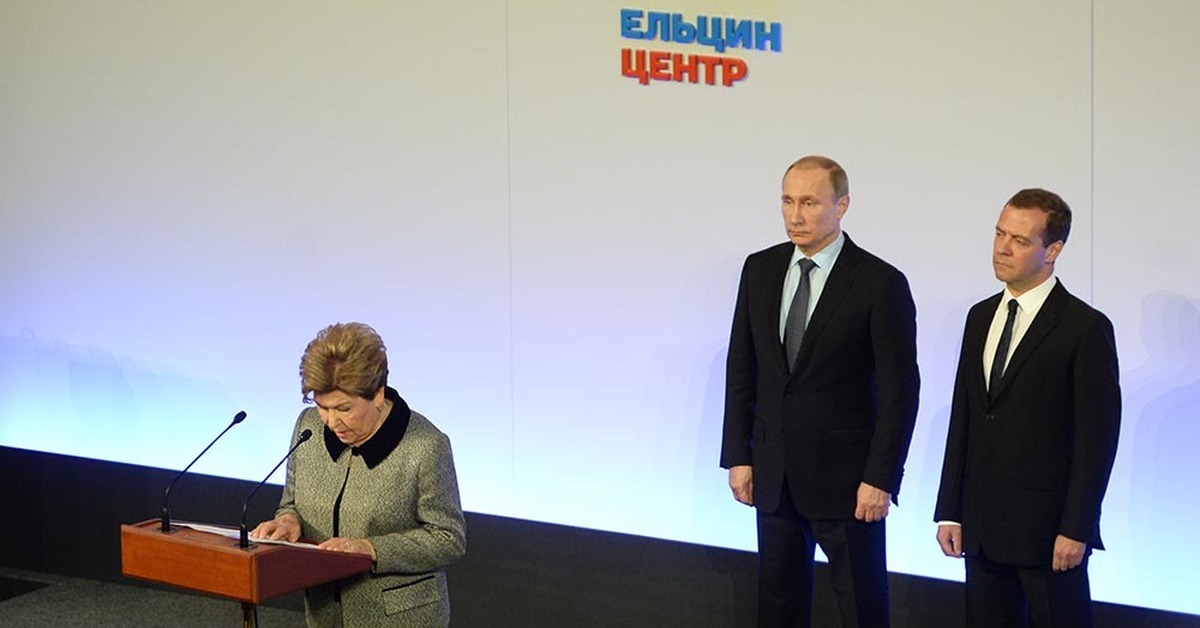 Школа молодого политика. Гуп медицинский центр. Открытая политика потылицын. Молодежная политика. Потылицын открытая политика последний выпуск.