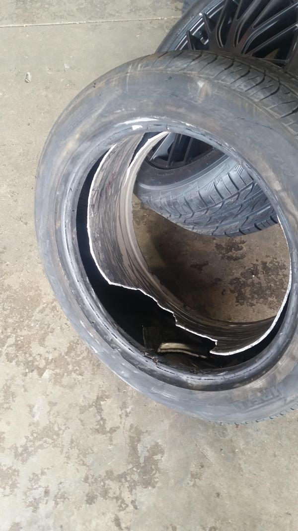 "Мой сын ударил бордюр" | Пикабу