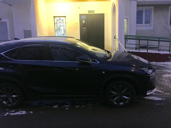 Who knows how to deal with these? - Parking, Lexus, Woman driving