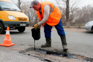 Laying cold asphalt on the finished surface - Asphalt laying, , Asphalt, Road, Building, Longpost