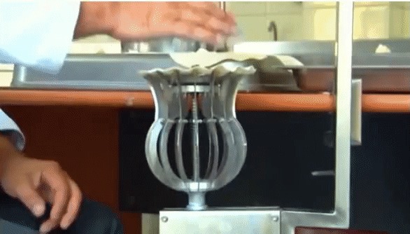 это лучшее что придумало человечество. 1483024052117310778. это лучшее что придумало человечество фото. это лучшее что придумало человечество-1483024052117310778. картинка это лучшее что придумало человечество. картинка 1483024052117310778. Что же на счет табачной индустрии, то из новостей выход в российский прокат с 9 ноября фильма «Здесь курят» Джейсона Рейтмана, с открытой пропагандой брэнда Marlboro. Надо отметить, что читать сатирический роман Кристофера Бакли, по которому и был снят фильм, намного интереснее. Похоже, весь бюджет был потрачен на покупку сюжета, а не на качество монтажных склеек, стоп-кадров и безостановочный речитатив героя. Саму книгу «Здесь курят» поймут немногие. А людям, имеющим непосредственное отношение к рекламе, политическому лоббированию и самим PRом, она понравиться, не сомневаюсь.
